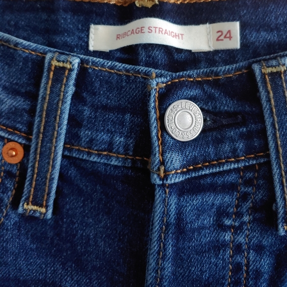 Levi's Ribcage Straight - Picture 3 of 7
